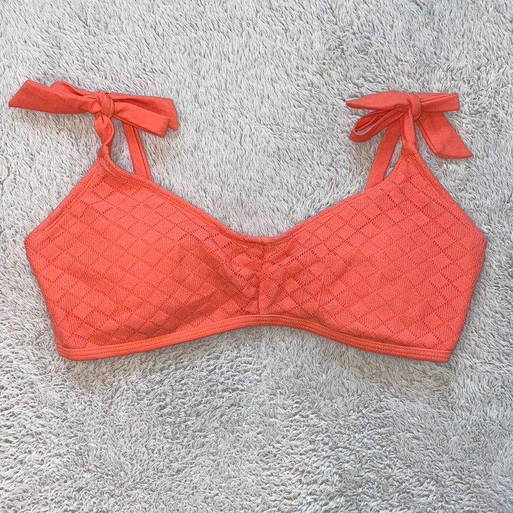 CORAL BIKINI TOP